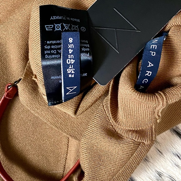 ZEYNEP ARCAY LEATHER STRAP CROPPED TURTLENECK, SZ IT/40 FR/36 US/2-4 - Picture 13 of 14